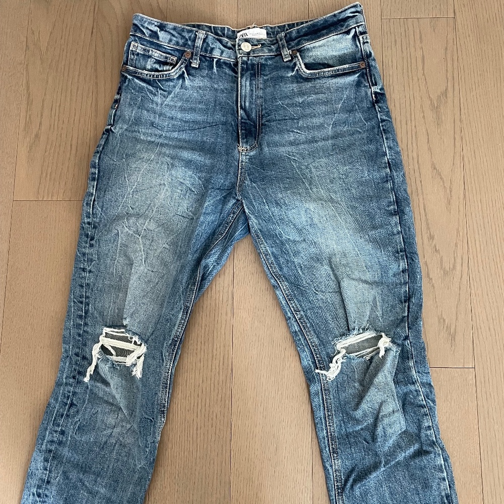 Zara Distressed Straight Leg Jean Medium Wash Size 10
